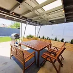 Stunning Remodeled House Near Beach And Disneyland