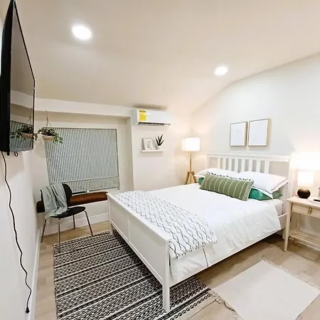 Stunning Remodeled House Near Beach And Disneyland Garden Grove