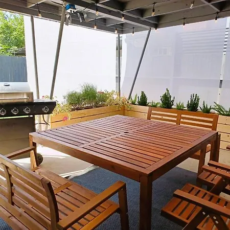 Stunning Remodeled House Near Beach And Disneyland Holiday home Garden Grove