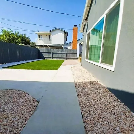 Holiday home Stunning Remodeled House Near Beach And Disneyland *